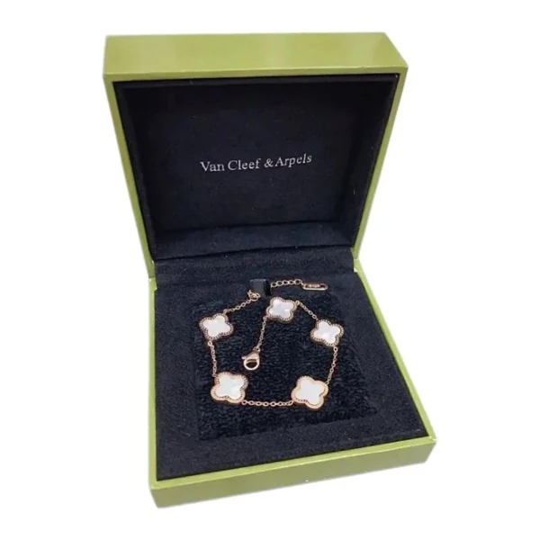 Van Cleef & Arpels bracelet